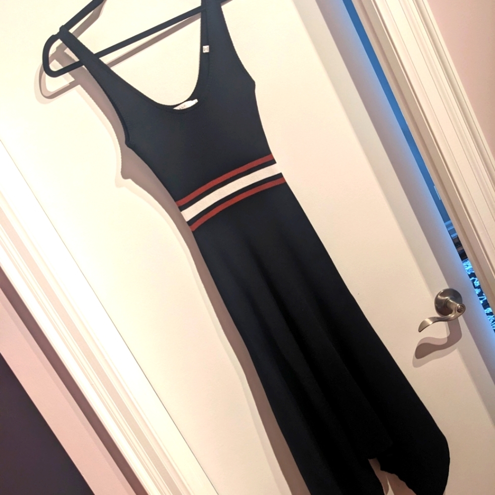 A.L.C. Ribbed Knit Dress - Picture 3 of 9